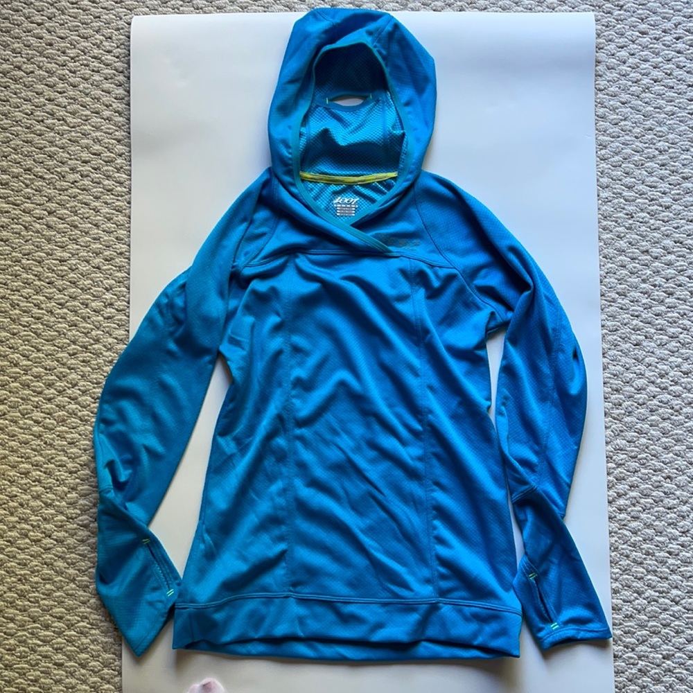 Zoot running/triathlon top.  Light blue with lime green stitching